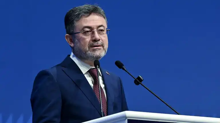 Bakan Yumaklı: Sokaklarda Başıboş Köpek Olmayacak!