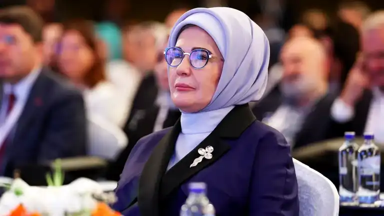 Emine Erdoğan'dan TEKNOFEST Mavi Vatan Desteği