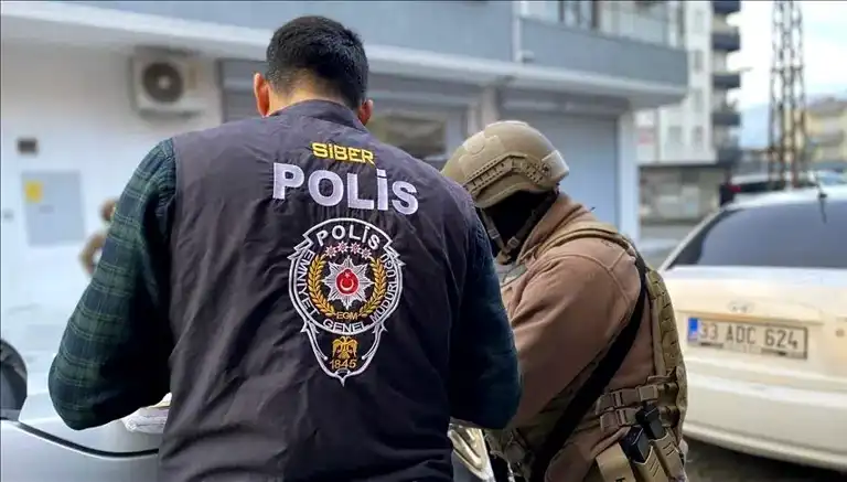 Sosyal Medya Fenomenlerine Yasa Dışı Bahis Operasyonu: 7 Gözaltı